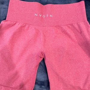 Fuchsia pro NVGTN shorts